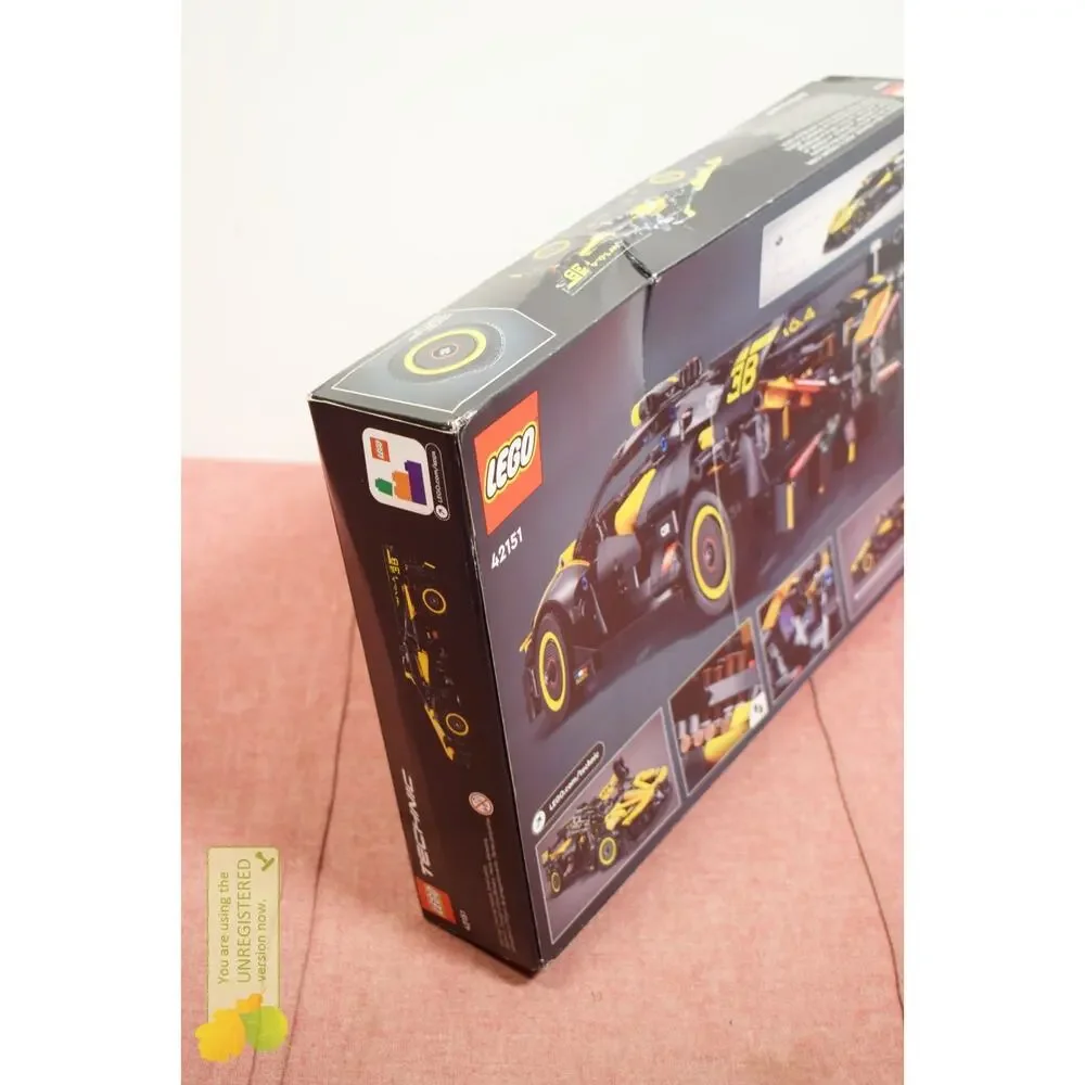LEGO Technic Bugatti Bolide Race Car 42151 - Picture 5 of 7